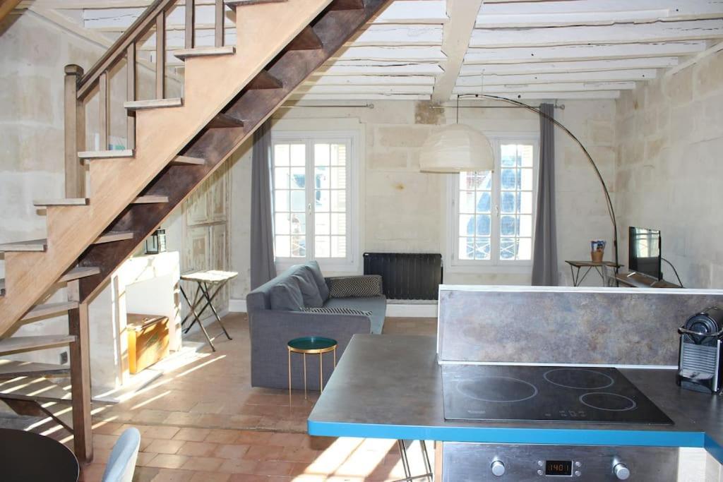 Charmant Duplex Rue Colbert Apartment Tours Exterior photo
