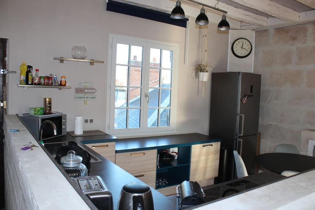 Charmant Duplex Rue Colbert Apartment Tours Exterior photo